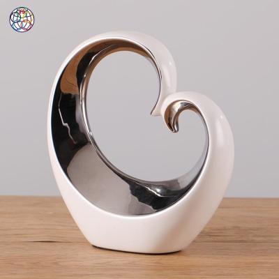 China Unique Art Decor Art Style Christmas Display Pieces Ceramic Home Decoration for Hotel Home Decor for sale