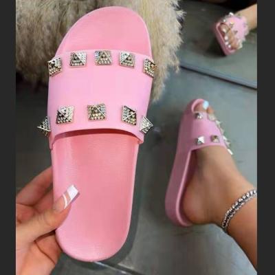 China Latest design daily 2022 summer rivets hot selling slippers for women for sale