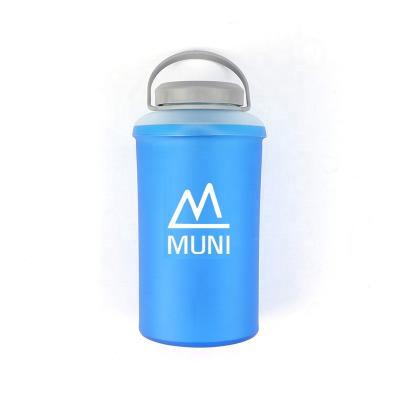 China 2022 Large Bottle, Outdoor Portable TPU Water Bottle, Large Capacity TPU Rollable Outdoor Sport New Arrival Soft Lid Bottle for sale