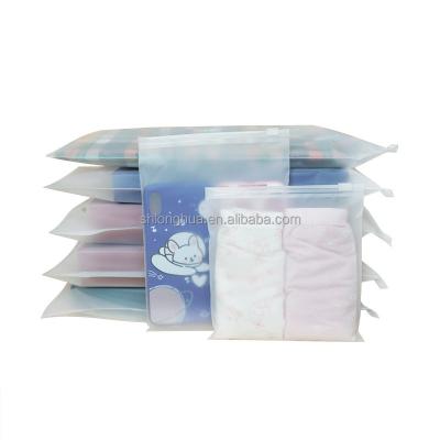 China Recyclable Men Underwear Packaging With Zipper Garment Bags Free Sample Clothing Packaging for sale