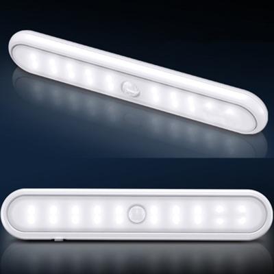 China Eco-friendly Indoor Battery Operated Cabinet Light PIR Night Lamp Cabinet Motion LED Sensor Light for sale