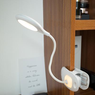 China Modern Flexible Bending LED Desk Light Eye Protection Reading Bedside Table Lamp With Clip for sale