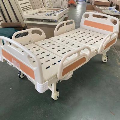 China Used In Hospital ABS Plastic Side Rail Central Control Wheels Clinic 2 Function Beds Hospital for sale