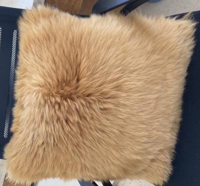 China CLASSIC Wholesale High End Sheepskin Fur Plaid Cotton For Home Decor Throw Bedroom Real Fur Pillows for sale