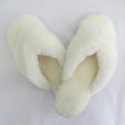 China 2021 Australia Best Selling Sheepskin Fluffy Fur Home Slippers Sweat-absorbent Open Toe Slippers For Women for sale