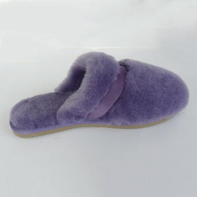 China Soft Hot Selling Australia Sheepskin Fur Slippers Slippers For Indoor Women for sale