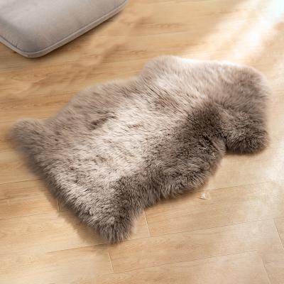 China Custom Luxury Soft Warm Anti-skid Home Decorate Real Genuine Lambskin Shaggy Sheepskin Blanket for sale