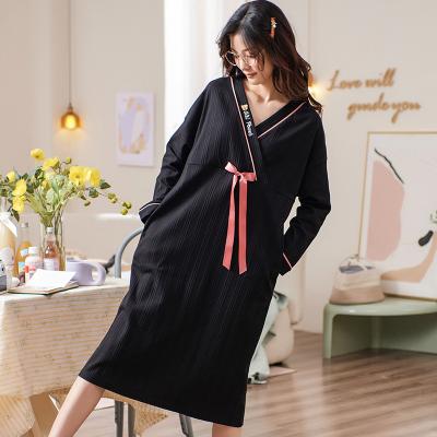 China Good Quality Girl's QUICK DRY Stripe Knitting Cotton Girl Autumn Black Medium Thickness Long Sleeve Home Wear Worsted Sleeping Nightgown for sale