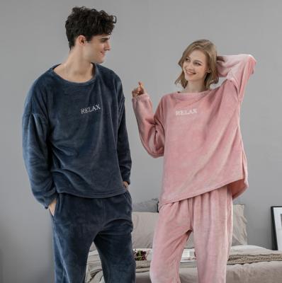 China Winter Thermal Coral Velvet Set Lovers Couples Women Men Women Men Long Sleeve Pajamas Set 4 Colors for sale