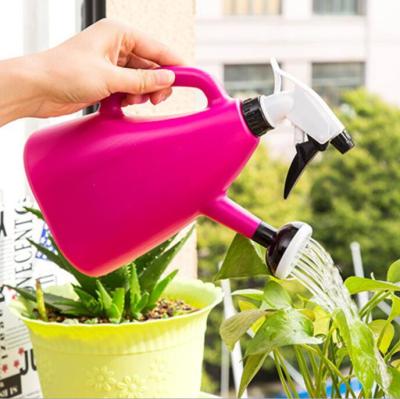 China Garden tools watering dual-use plastic watering device / home water jet / hand-pressed watering box for sale