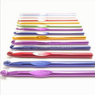 China Aluminum High Quality Color Crochet Hooks Aluminum Needles Knit Weave Craft Yarn Sewing Tools for sale