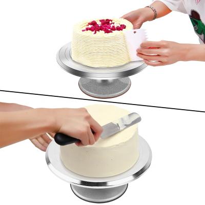 China Workable Aluminum Alloy Cake Turntable Set 109pcs Cake Tools Decorating Tip Set Cake Stand for sale