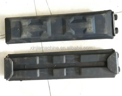 China Excavator Spare Parts 450mm Rubber Track Pad For Case CX75 Excavator Clip On Type for sale