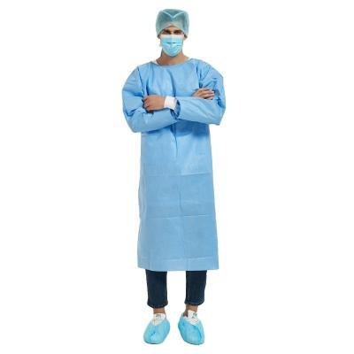 China Sterile SMS Disposable hospital Isolation Gown Surgical Gown With Rib Cuff AAMI Level 3 en venta