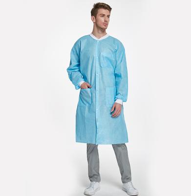 China High Performance Premium Quality SMS Disposable Lab Coat With Knitted Cuffs and Collar Light Blue en venta