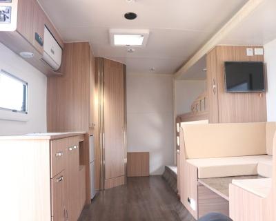 China 20020 Travel trailer---off road 15ft caravan with shower room front fold for sale