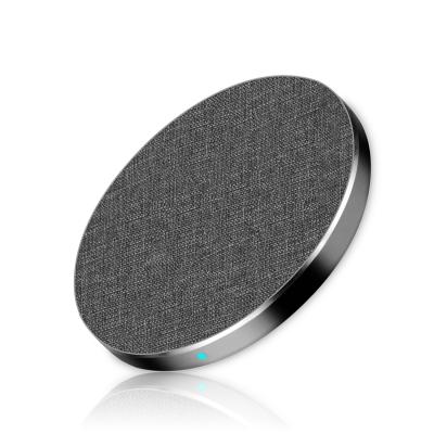 China Universal Mobile Phone Factory Price 10W 15W QI Wireless Charger Pad Fast Charging 3 In 1 Universal Wireless Charger For Mobile Phones Watch for sale