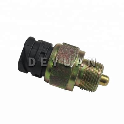 China Over Gearbox Bracket Lamp Switch For Benz Truck A0015457409 for sale