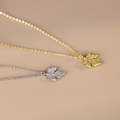 China 2021 TRENDY Maple Leaf Necklace Sweet Nature Female Gold Plated 925 Sterling Silver Valentine's Day Gift Necklace for sale