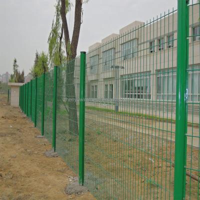 China Easily collect the Gold Vendor! best price triangular bend welded wire mesh fence for protection for sale