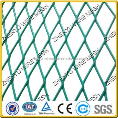 China High Quality Plain Weave Flatten Expanded Metal Wire Mesh Fence For Road Anti Glare Mesh for sale