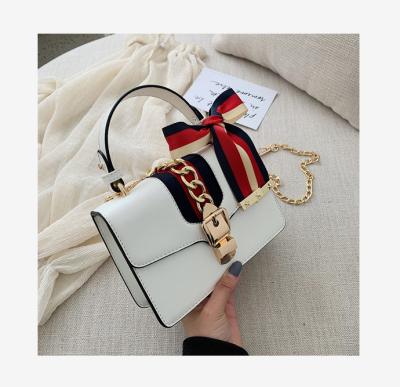 China Fashion 2021 New Summer Women Messenger Bag Bow Chain Fashion Ladies Party Bag Gift Bag for sale