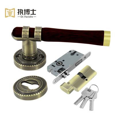 China Security Easy Modern Luxury Solid Mahogany Wood Handle Quality Height Installation Interior Door Pull Handle Wood Lock Set for sale