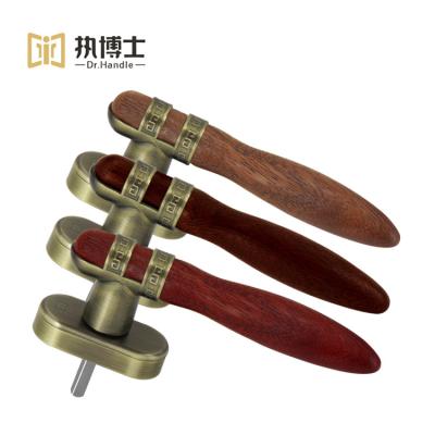 China Easy Installion Dr.Handle Window Accessories Design Popular Factory Wooden Casement Window Handle Zinc Alloy For Handle Window for sale