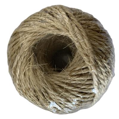 China Eco - Friendly 3mm 3 Ply Natural Sisal Tying Twine 60m Ball for sale