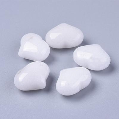 China Europe 2-2.5-3CM Jade Quartz Heart Homemade Carved Natural White Cheap Wholesale Crystal Heart For Gift for sale