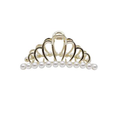 China Large Trendy Hair Claw Clips Fashion Hair Claw Clips Women Girls Hair Claw Clips Fashionable Metal Hair Claw Clips With Pearl for sale