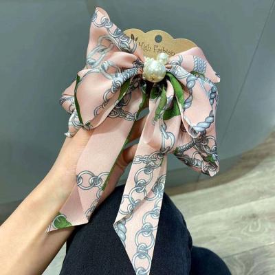 China Fashionable High Quality Fashion Korean Hair Clips Accessories Women Custom Hair Bows Satin Hair Clips for sale