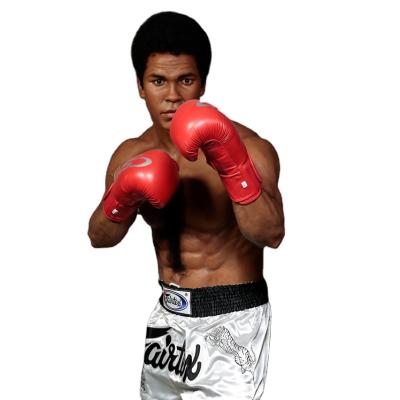 China Europe Realistic Custom Make Celebrity Ali Life Size Silicone Sports Statue for sale