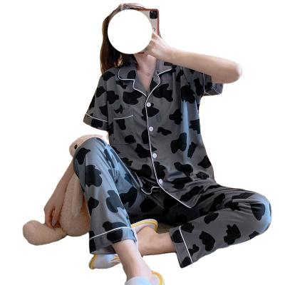 China Plus Size Ladies Breathable Silk Pajamas Custom Made Pajamas Short Set Satin Pajamas Imitated Silk Pajamas for sale