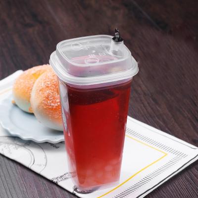 中国 Injection square hard plastic fruit tea milktea clear disposable juice drink cup pp 500ml plastic cups 販売のため