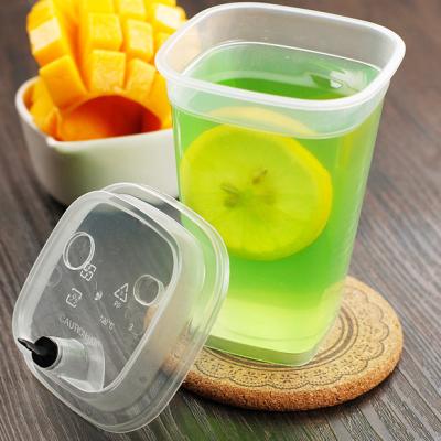 中国 Square PP 400ml disposable plastic cup for fruit milk tea plastic drinking cup 販売のため