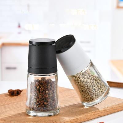 China Pepper Grinder Manual Grinding Bottle Viable Black And White Glass Salt And Pepper Mill Spice Seasoning Shaker for sale