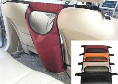 Chine Barrière rouge durable d'animal familier de voiture lavable/barrière d'animal familier de la banquette arrière 120G pour SUV à vendre