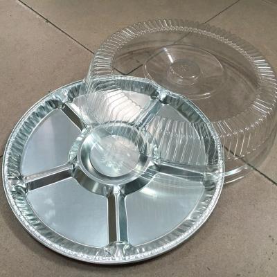 China Food Serving Trays Fast Food Packaging 12/14/16 Inch Disposable Tray With Divider And Clear Lid for sale