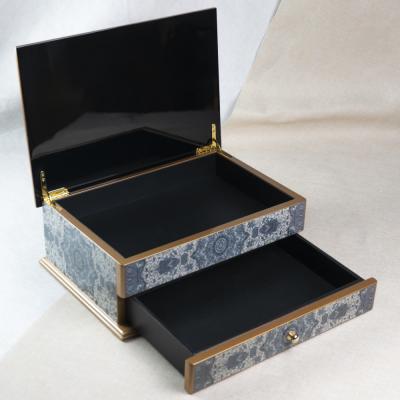 China Double Layer Viable Elegant Flower Wooden Box Gift Box Muslim Silk Painting Wholesale for sale