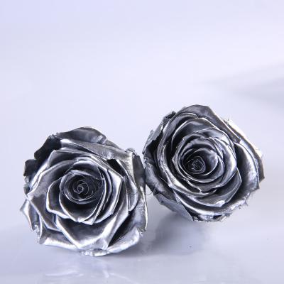 China Green Environmental Protection Gold and Silver Color Forever Rose Flower Head Bud Box Preserved Eternal Eternal Decorative High Quality Wholesale 5-6cm for sale