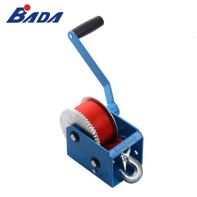 China For Lifting Small Portable Wire Rope Mini Hand Boat Winch 2000LBS for sale