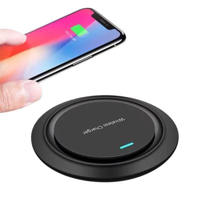 China 2022 Mobile Phone Competitive Price Slim Fast Wireless Charger 10W Universal USB Slim Portable Mini Quick Wireless Charger For Samsung Apple for sale