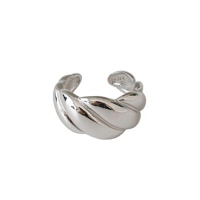 China Fashion Landy S925 Sterling Silver Ring 18K Gold Twisted Opening Simple Minimalist Ring for sale