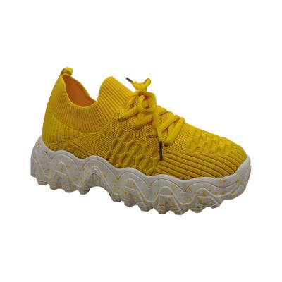 China Mesh Canvas Fashion Sports Shoes Women's Luxury Sneakers Light Yellow Anti-slippery for sale