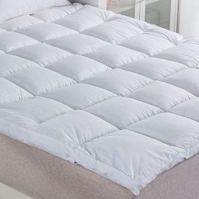 China Cheap Anti Dust Mite China Duck Down And Feather Thin Bed Mattress Topper for sale