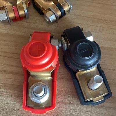 China Brass Wire Quick Release 12V Battery Connecting Clamp Terminal Connector With Cover Positive &Negative for sale