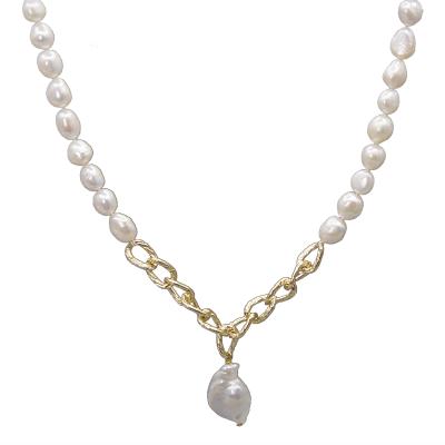 China Trendy Baroque Freshwater Pearl Gold Fashion Pendant Necklace Chunky Chain Choker Costume Big for sale