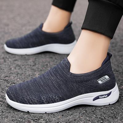 China Fashion Trend China Made Fashion Lightweight Flight Woven Sneakers Mens Breathable Casual Shoes for sale