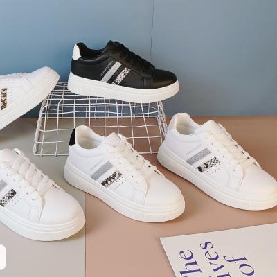 China New Fashion Trend White Mesh Breathable All-match Shoes Explosive White Student Casual Shoes Small for sale